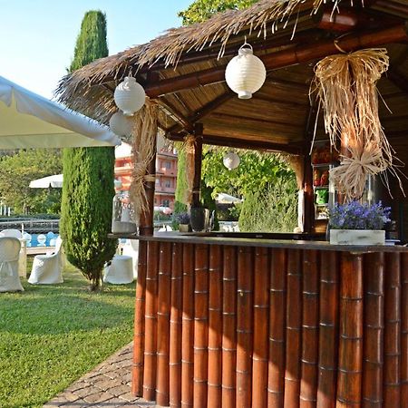 罗同德酒店 Massaciuccoli 外观 照片