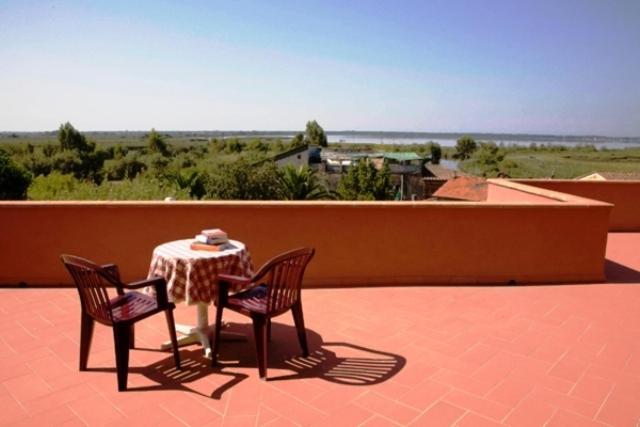 罗同德酒店 Massaciuccoli 外观 照片